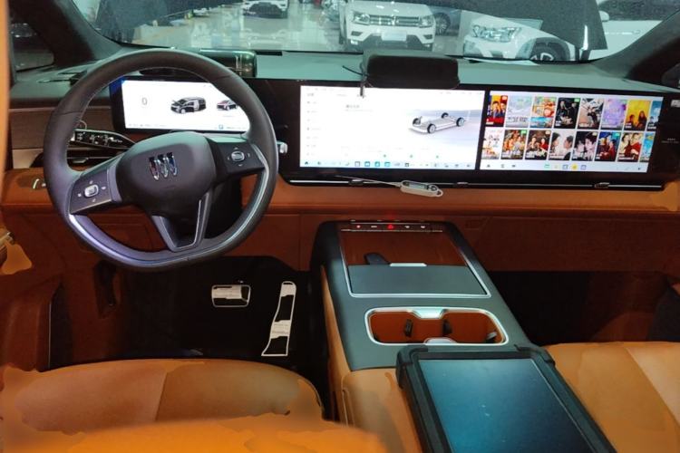 Used Buick Envision Family 2026 Luxury Edition Center Console