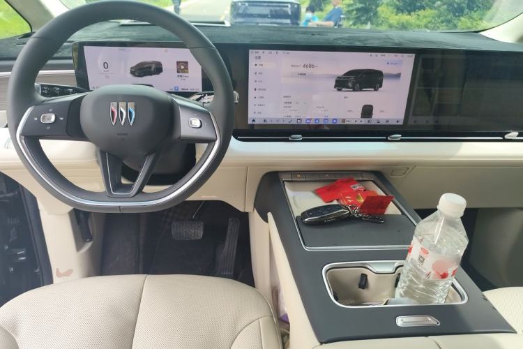 Used Buick Envision Family 2026 Luxury Edition Center Console