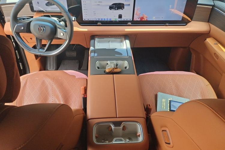 Used Buick Envision Family 2026 Luxury Edition Center Console