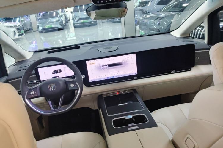 Used Buick Envision Family 2026 Luxury Edition Center Console