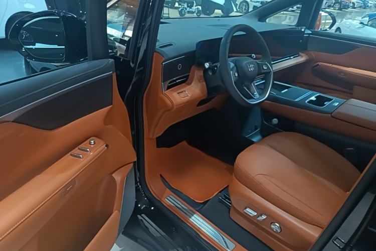 Used Buick Envision Family 2026 Luxury Edition Driver Seat
