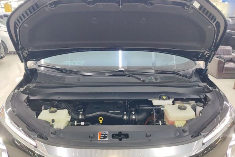 Used Buick Envision Family 2026 Luxury Edition Engine Bay