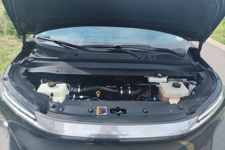 Used Buick Envision Family 2026 Luxury Edition Engine Bay