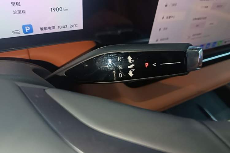 Used Buick Envision Family 2026 Luxury Edition Gear Lever