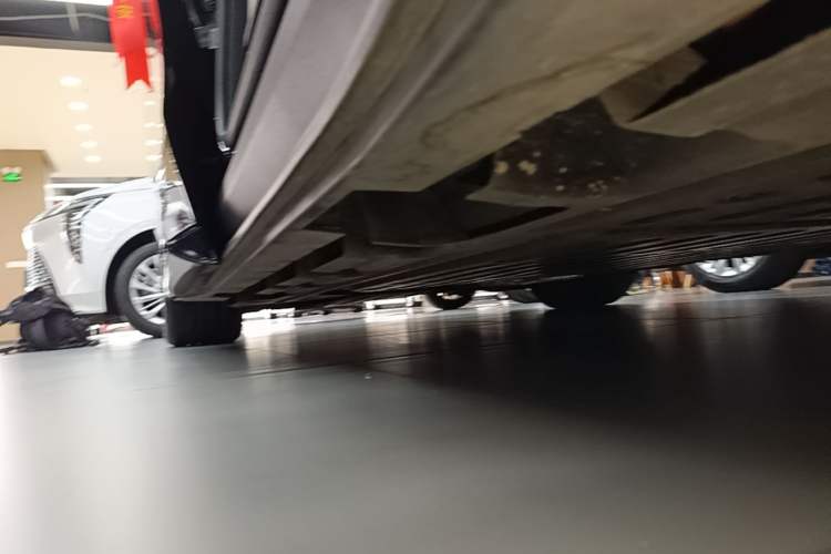 Used Buick Envision Family 2026 Luxury Edition Left Side Sill