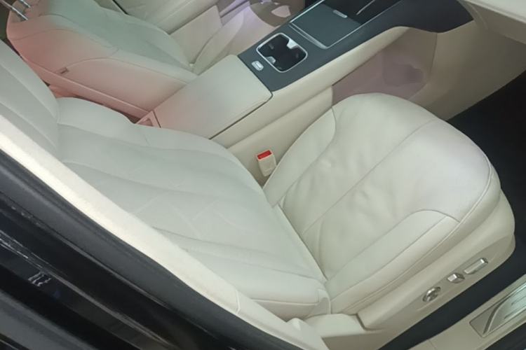 Used Buick Envision Family 2026 Luxury Edition Right Front Seat