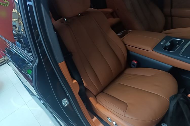Used Buick Envision Family 2026 Luxury Edition Right Front Seat