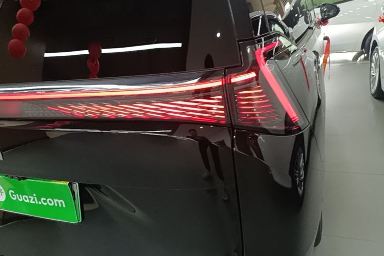 Used Buick Envision Family 2026 Luxury Edition Right Rear Taillight