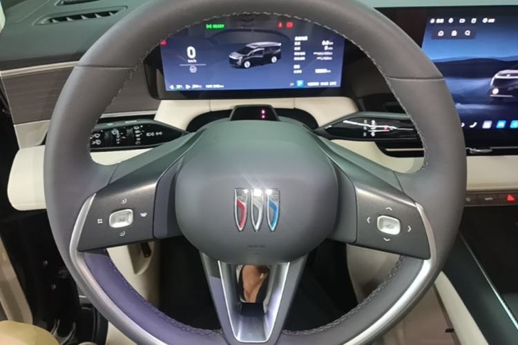 Used Buick Envision Family 2026 Luxury Edition Steering Wheel