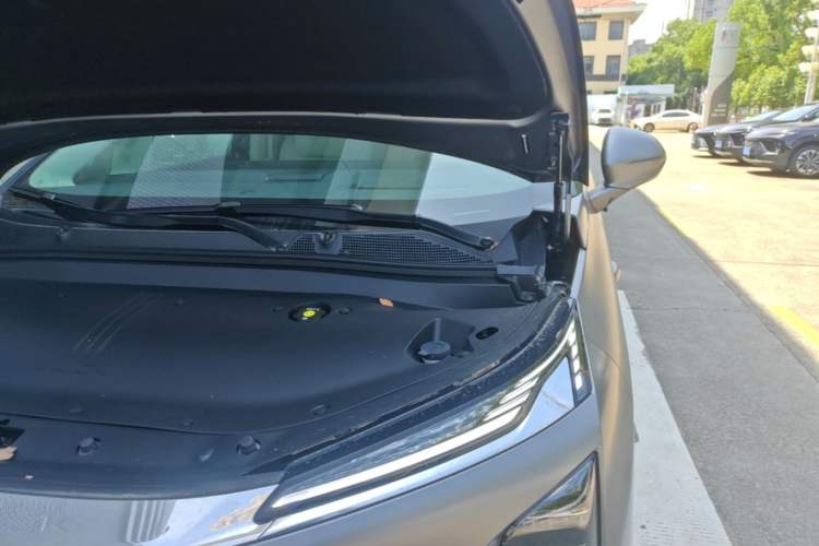 Used Buick Envision Family 2026 Model Pure Electric Luxury Edition Engine Bay Left