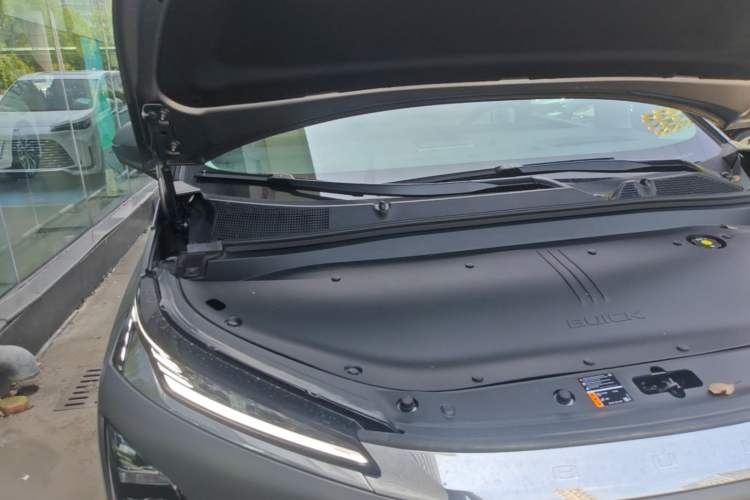Used Buick Envision Family 2026 Model Pure Electric Luxury Edition Engine Bay Right