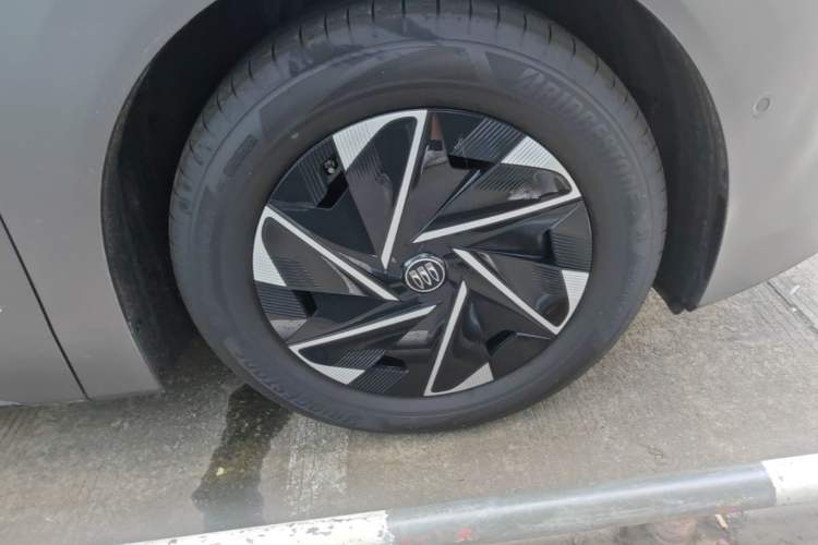 Used Buick Envision Family 2026 Model Pure Electric Luxury Edition Right Front Wheel Hub