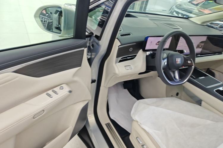 Used Buick Envision Family 2026 Luxury Edition Driver Seat