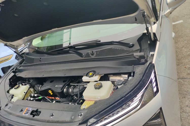 Used Buick Envision Family 2026 Luxury Edition Engine Bay Left