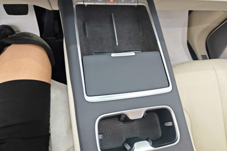 Used Buick Envision Family 2026 Luxury Edition Gear Lever