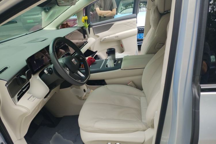 Used Buick Envision Family 2026 Luxury Edition Left Front Seat