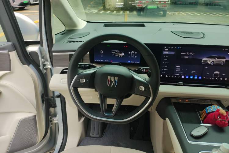 Used Buick Envision Family 2026 Luxury Edition Steering Wheel