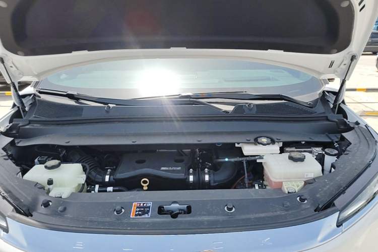 Used Buick Envision Family 2026 Luxury Edition Engine Bay