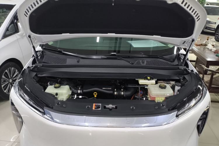 Used Buick Envision Family 2026 Luxury Edition Engine Bay