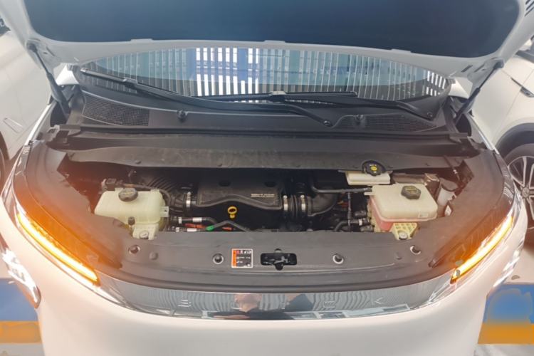 Used Buick Envision Family 2026 Luxury Edition Engine Bay
