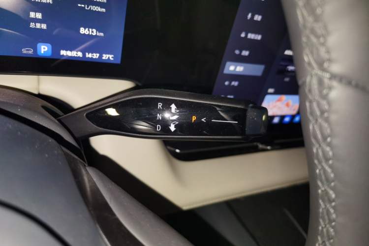 Used Buick Envision Family 2026 Luxury Edition Gear Lever