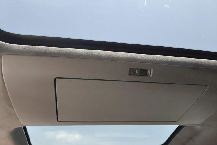 Used Buick Envision Family 2026 Luxury Edition Headliner