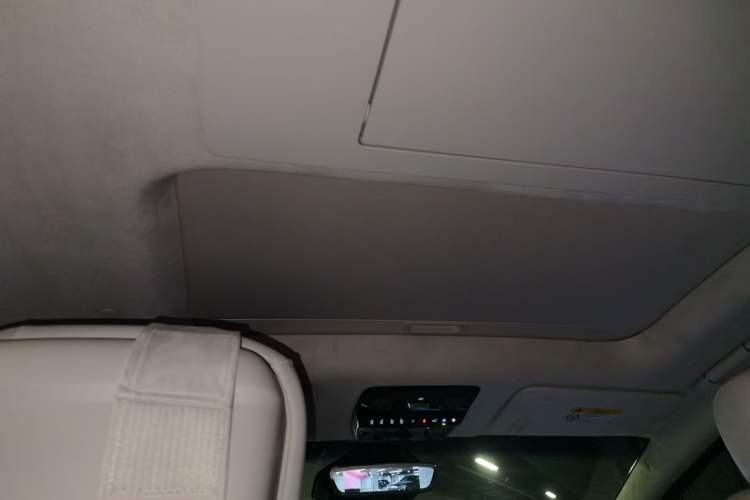 Used Buick Envision Family 2026 Luxury Edition Headliner