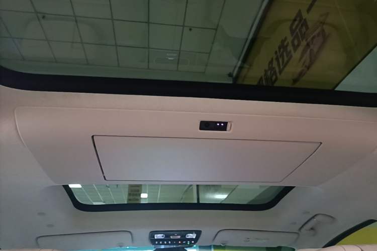 Used Buick Envision Family 2026 Luxury Edition Headliner