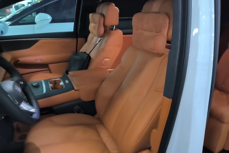 Used Buick Envision Family 2026 Luxury Edition Left Front Seat