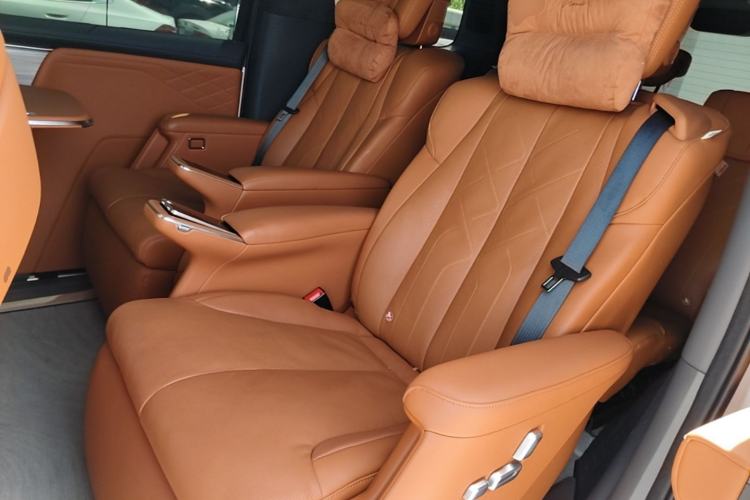Used Buick Envision Family 2026 Luxury Edition Left Rear Seat