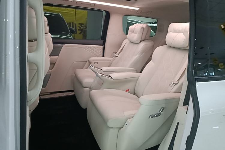 Used Buick Envision Family 2026 Luxury Edition Left Rear Seat
