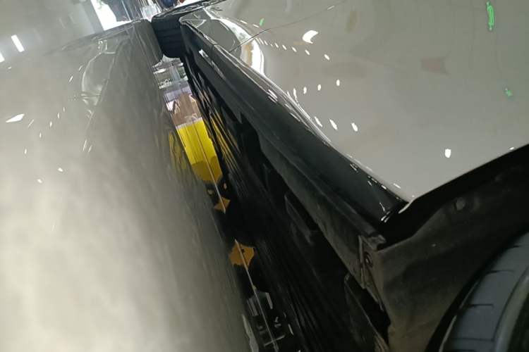 Used Buick Envision Family 2026 Luxury Edition Left Side Sill
