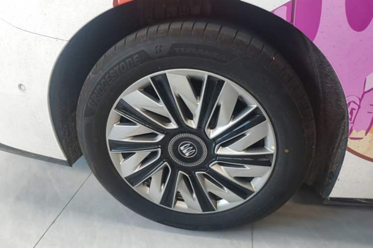 Used Buick Envision Family 2026 Luxury Edition Right Rear Wheel Hub