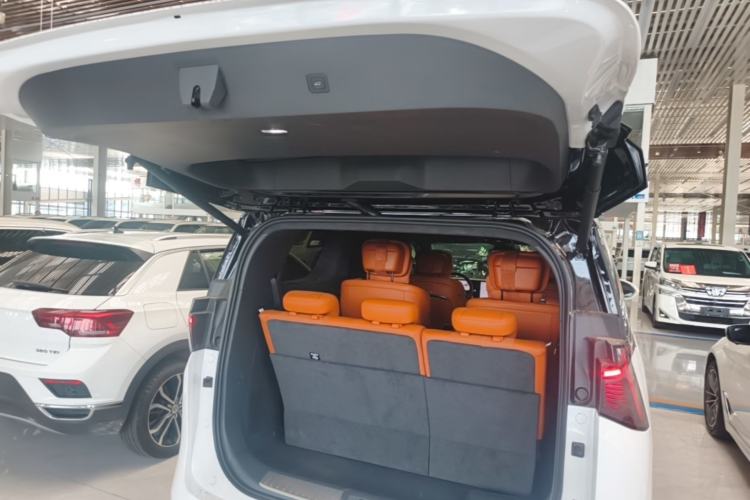 Used Buick Envision Family 2026 Luxury Edition Trunk
