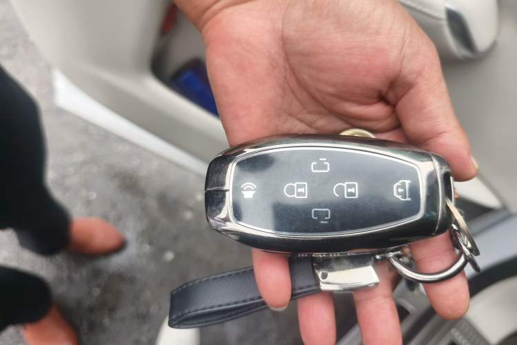Used Buick Envision Family 2026 Luxury Edition Vehicle Key