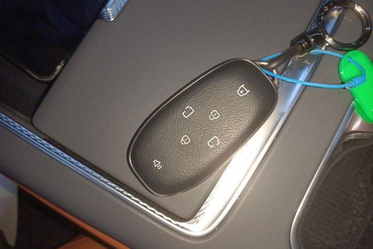 Used Buick Envision Family 2026 Luxury Edition Vehicle Key