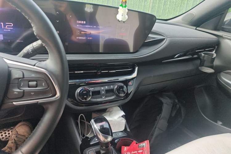 Used Buick Envista 2022 1.5T GS Trendy Ignition Edition Audio And AC Panel