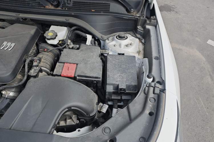 Used Buick Envista 2022 1.5T GS Trendy Ignition Edition Engine Bay Left