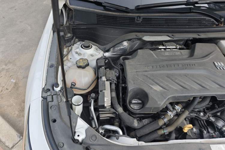 Used Buick Envista 2022 1.5T GS Trendy Ignition Edition Engine Bay Right