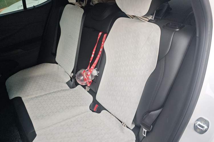 Used Buick Envista 2022 1.5T GS Trendy Ignition Edition Left Rear Seat