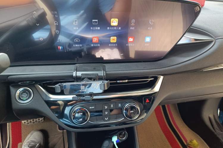 Used Buick Envista 2022 1.5T GS Trendy Ignition Edition Audio And AC Panel