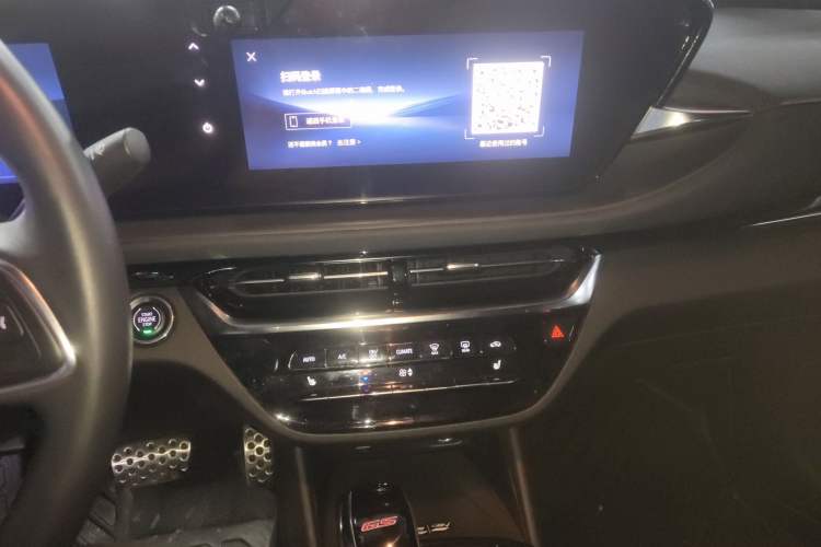 Used Buick Envista 2022 1.5T GS Fuel-Efficient Version Audio And AC Panel