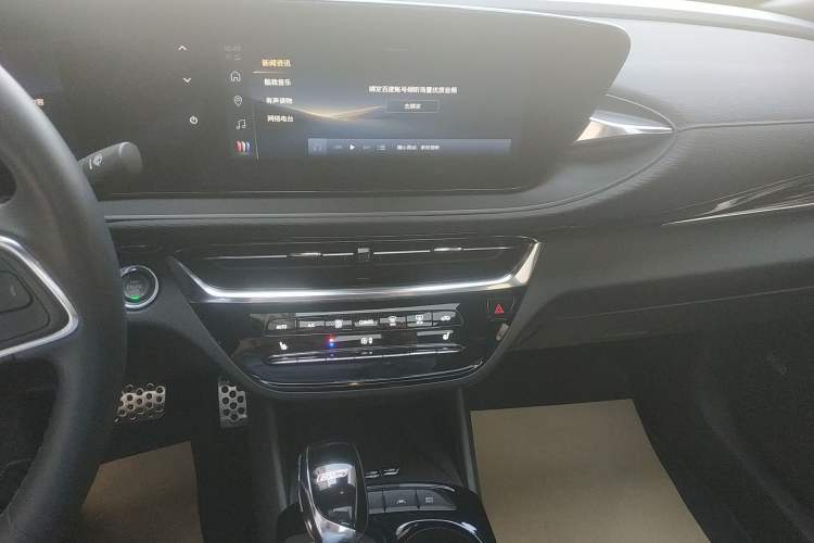 Used Buick Envista 2022 1.5T GS Fuel-Efficient Version Audio And AC Panel