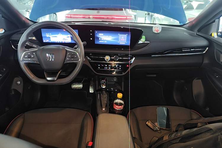 Used Buick Envista 2022 1.5T GS Fuel-Efficient Version Center Console
