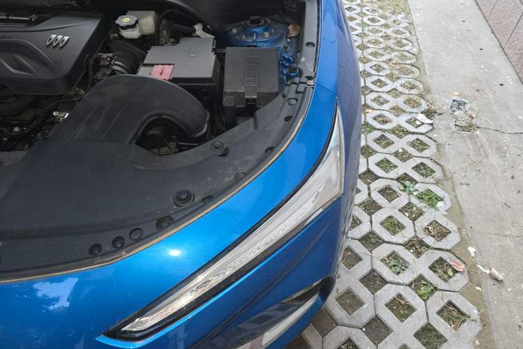 Used Buick Envista 2022 1.5T GS Fuel-Efficient Version Engine Bay Left