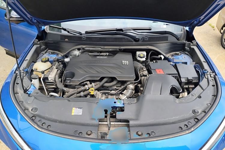 Used Buick Envista 2022 1.5T GS Fuel-Efficient Version Engine Bay