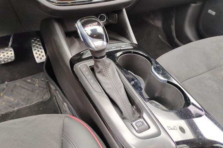 Used Buick Envista 2022 1.5T GS Fuel-Efficient Version Gear Lever