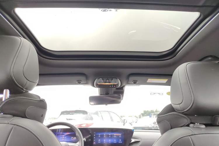 Used Buick Envista 2022 1.5T GS Fuel-Efficient Version Headliner