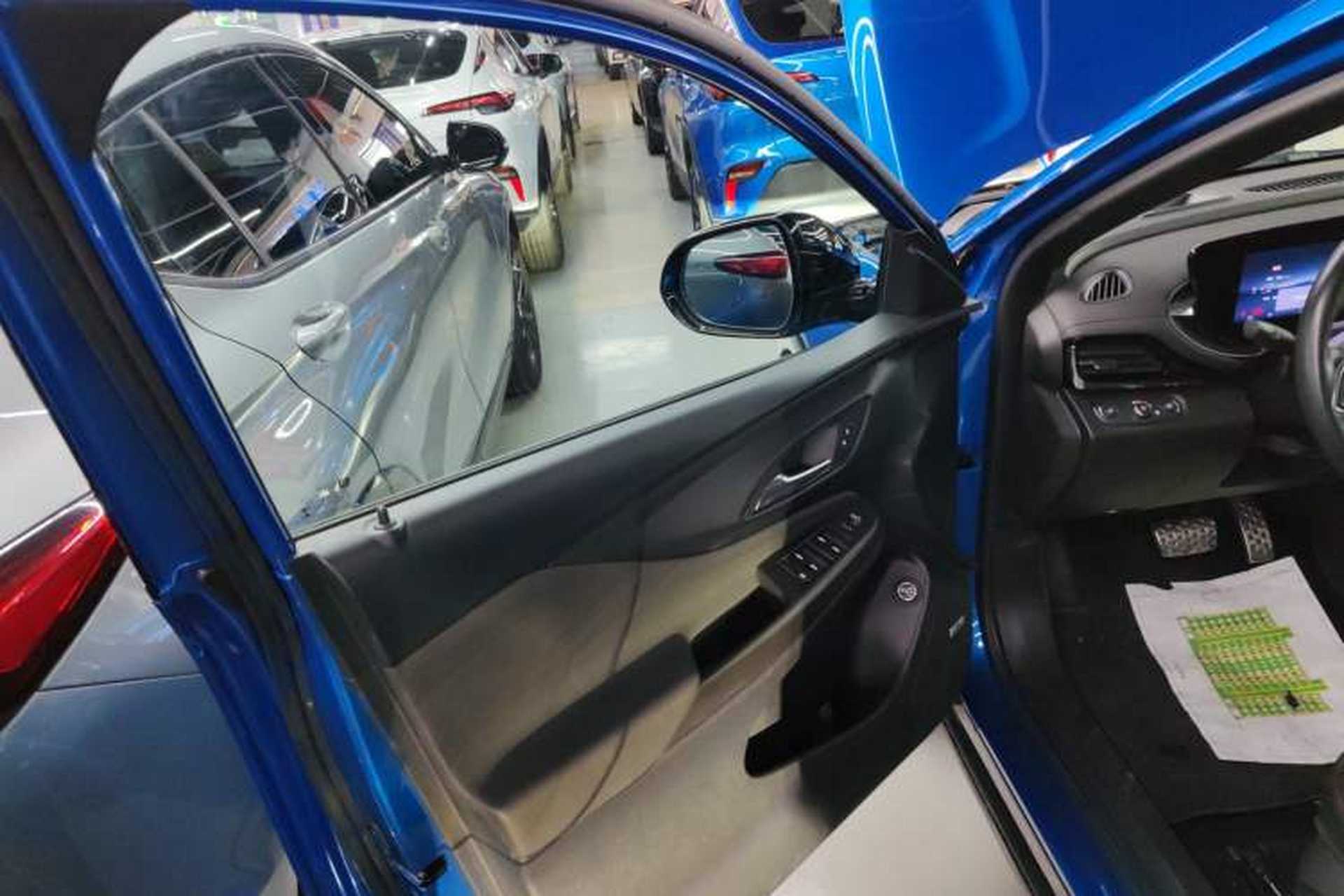 Used Buick Envista 2022 1.5T GS Fuel-Efficient Version Left Front Door Interior