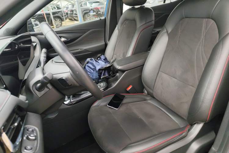 Used Buick Envista 2022 1.5T GS Fuel-Efficient Version Left Front Seat